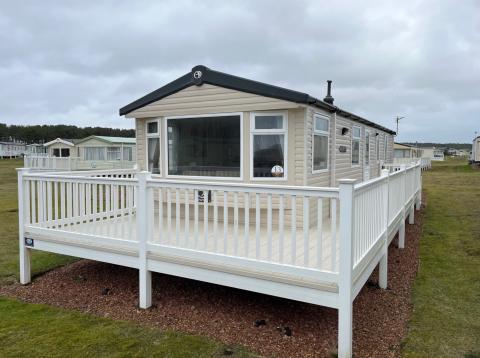 The Adventurer - extensive decking included