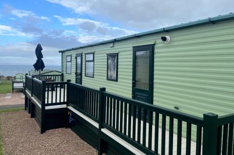 The Melrose - with sun deck and sea view