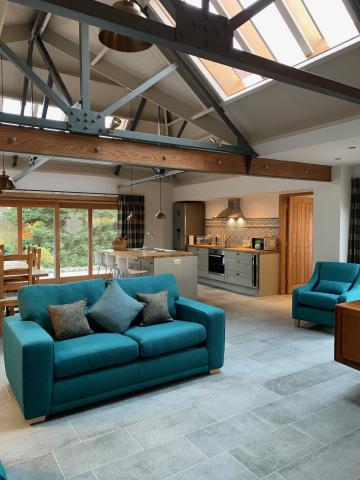 The Coach House - superior open plan living