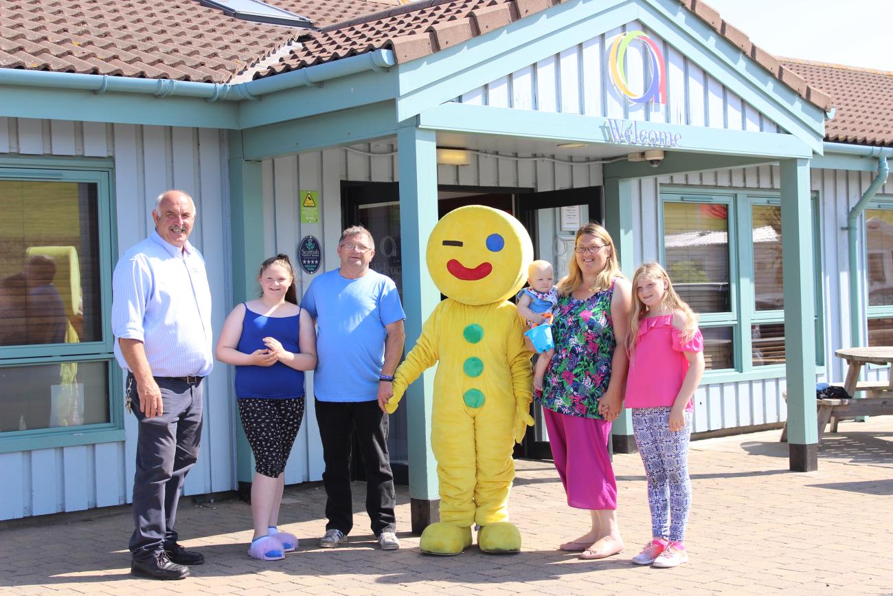 Fife Gingerbread family at Elie Holiday Park