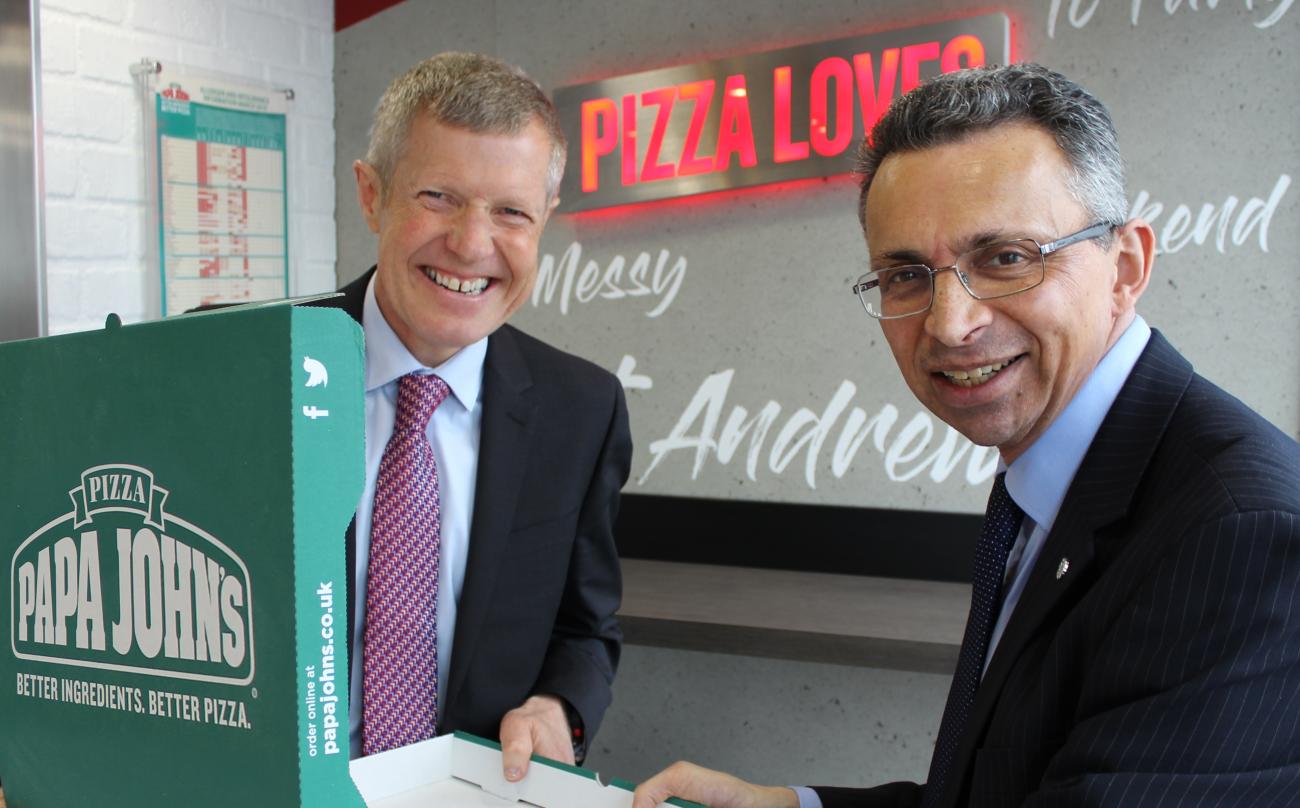 Willie Rennie MSP opens Papa Johns St Andrews