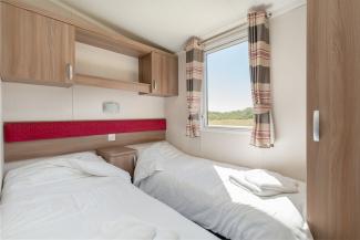 Castaway holiday home twin bedroom