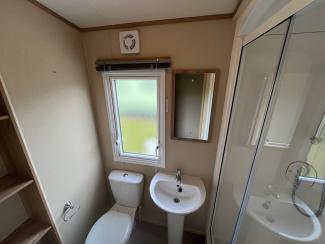 The Oakley - shower room