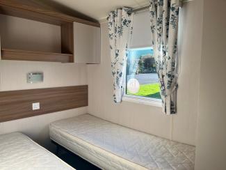 The Biarritz - twin bedroom