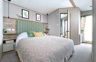 The Beverley - master bedroom with en suite bathroom