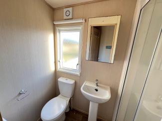 The Sunningdale - shower room