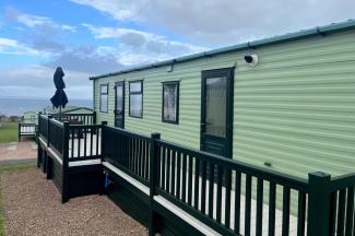 The Melrose - with sun deck and sea view