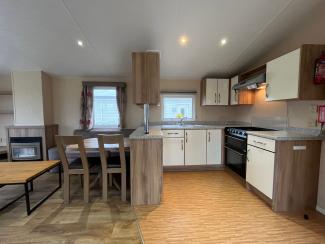 The Rio Gold - modern and spacious kitchen