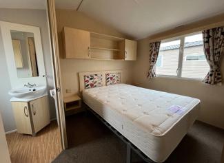 The Rio Gold - master bedroom with en suite