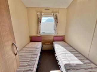 The Sunscape - twin bedroom