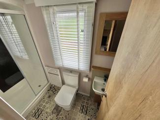 The Vendee - en suite shower room and wc