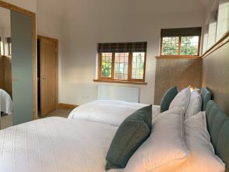 The Coach House - king with en suite bathroom