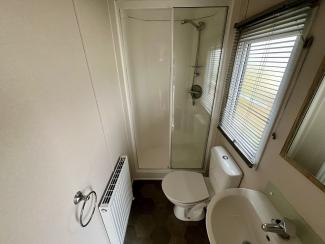 The Coworth_main bathroom