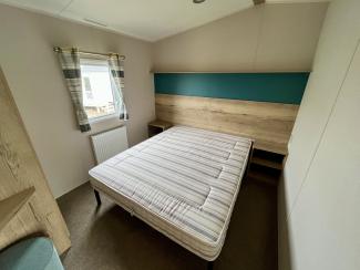 The Coworth_master bedroom