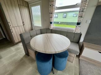 The Loire_dining room