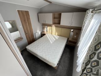 The Castleton_main bedroom