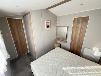 The Castleton_main bedroom