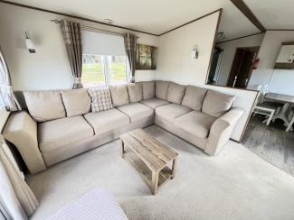 The Elan_DD11 Lounge