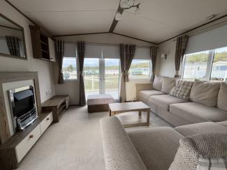 The Elan_DD11 Lounge