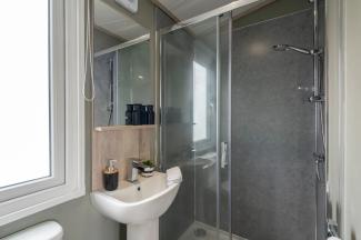The Ripley_Shower Room