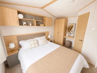 The Ashdale_Main bedroom
