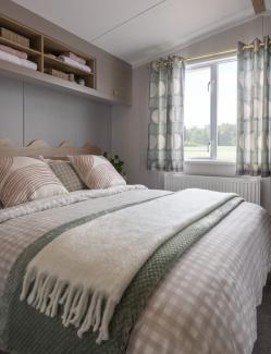 The Burgundy_Main bedroom