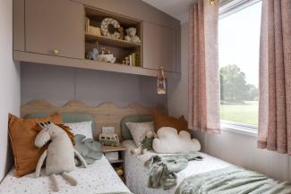 The Burgundy_Twin bedroom