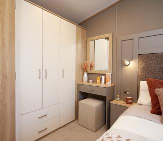 The Oakdale_Main bedroom