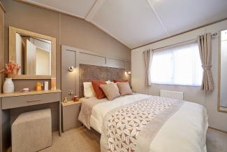 The Oakdale_Main bedroom