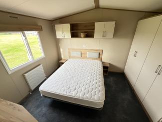 The Oakley_Main bedroom 